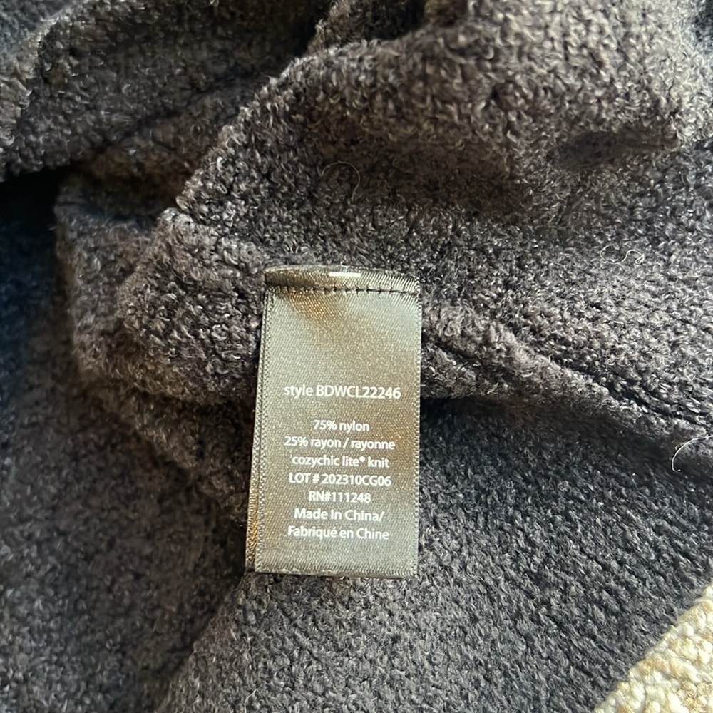 Barefoot Dreams | CozyChic Lite Diamond Pointelle Cardigan - Picture 8 of 9